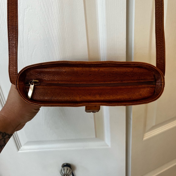 Leather crossbody purse - Picture 2 of 11